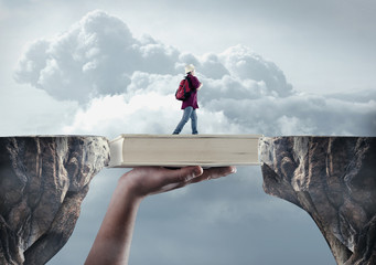 现代途胜相比柯珞克哪个好-