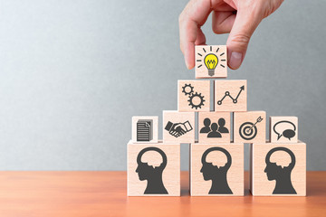 股票账户里的钱不买股票时可以干什么