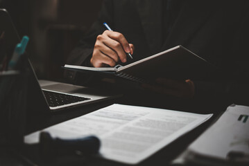 股票账户里的钱不买股票时可以干什么