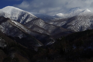 现代途胜相比柯珞克哪个好-